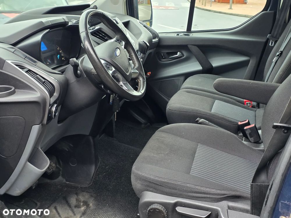 Ford Transit Custom - 11
