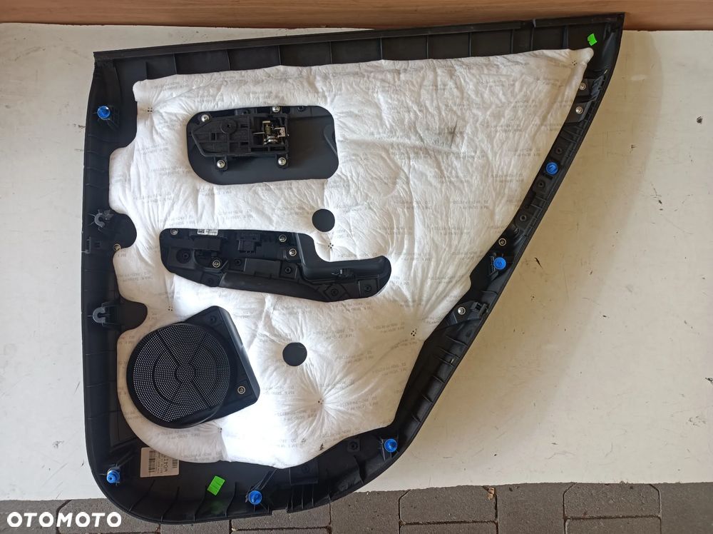 Tapicerka boczek drzwiowy skórzany lewy tył Kia Sportage III 83351-3U000 - 8