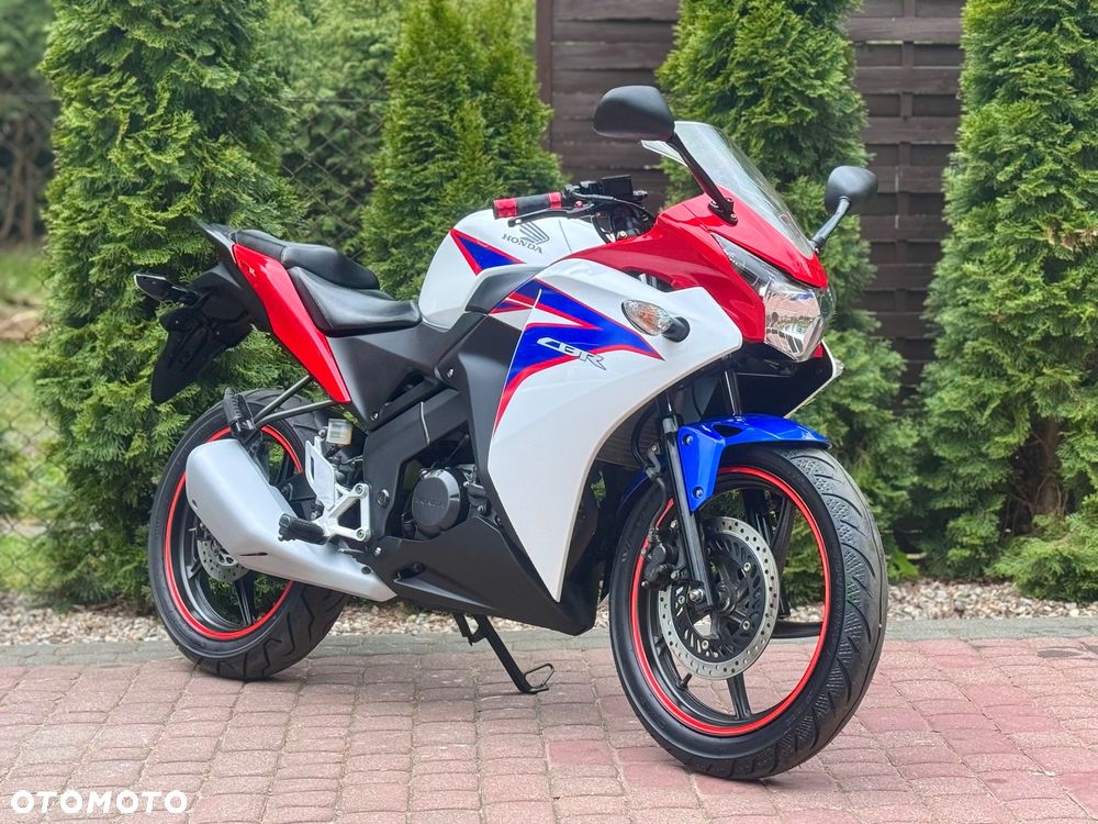 Honda CBR - 1