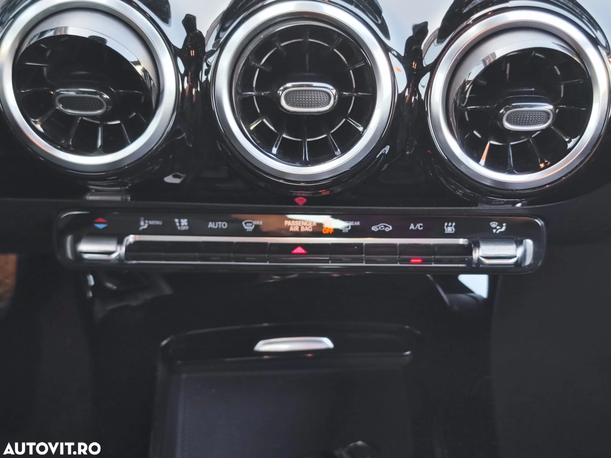Mercedes-Benz CLA 250 e 8G-DCT Progressive Line Advanced - 24