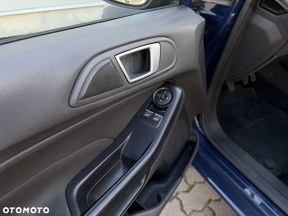 Ford Fiesta 1.5 TDCi Titanium EU6 - 19