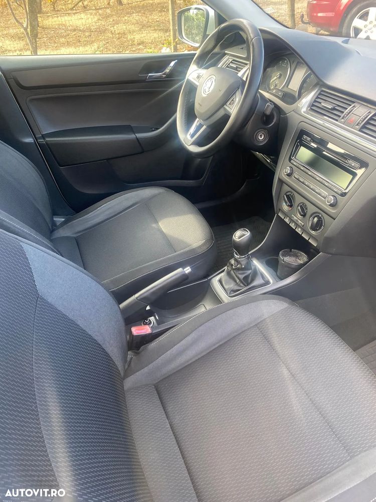 Skoda RAPID 1.2 TSI Ambition - 7