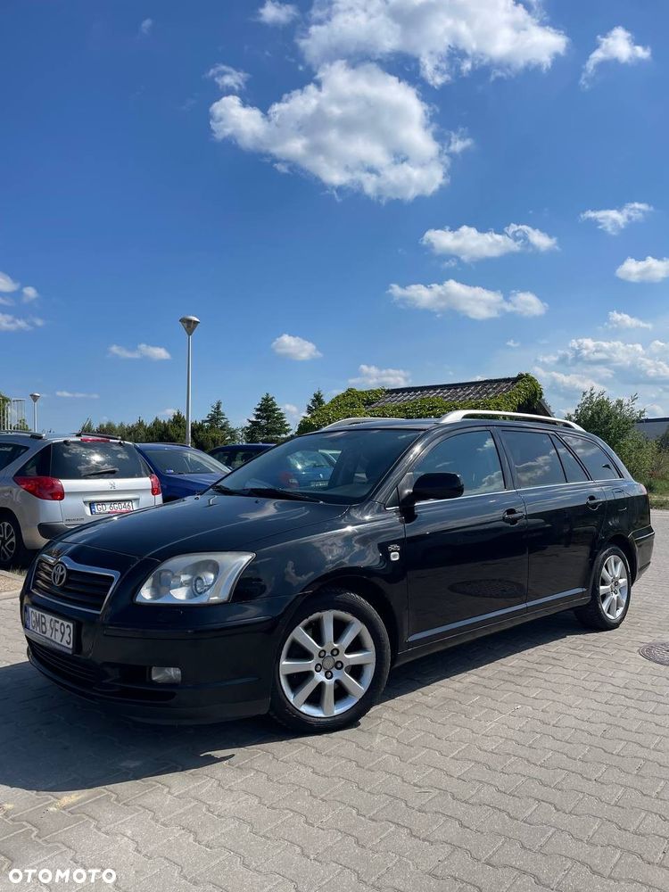 Toyota Avensis - 4