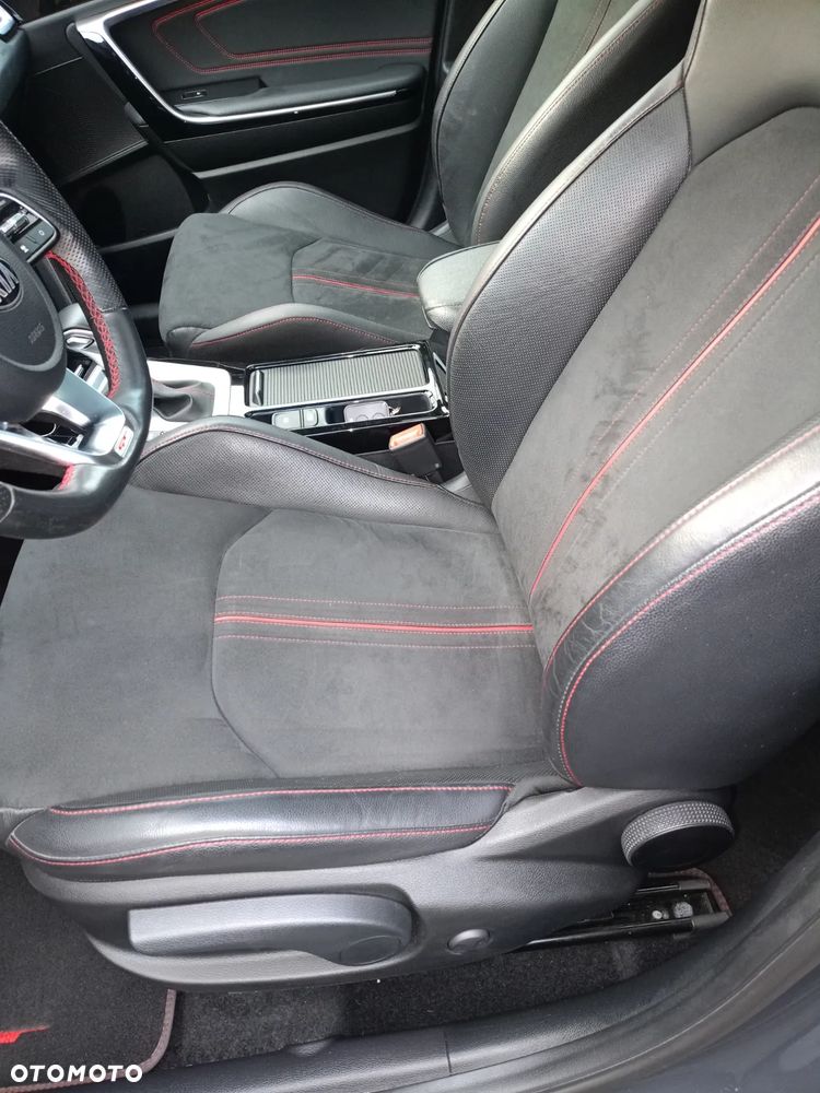 Kia ProCeed 1.6 T-GDI DCT7 OPF GT - 11