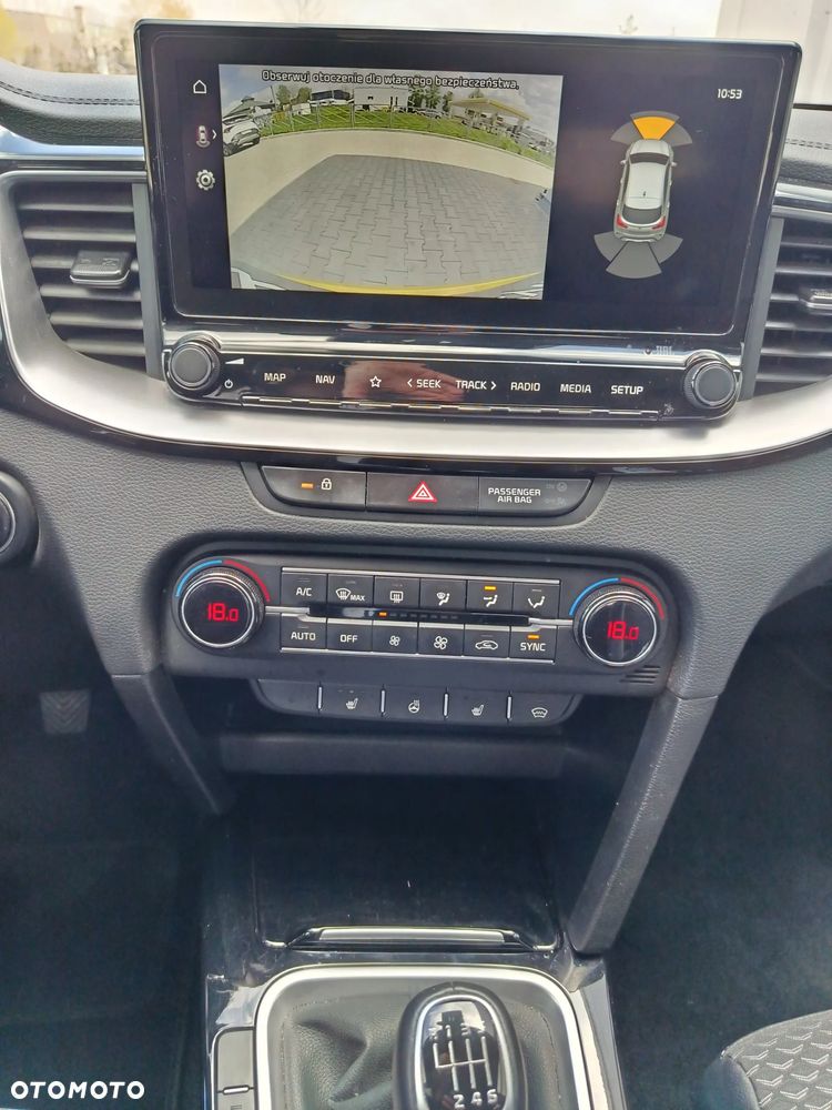 Kia XCeed 1.5 T-GDI L Business Line - 14