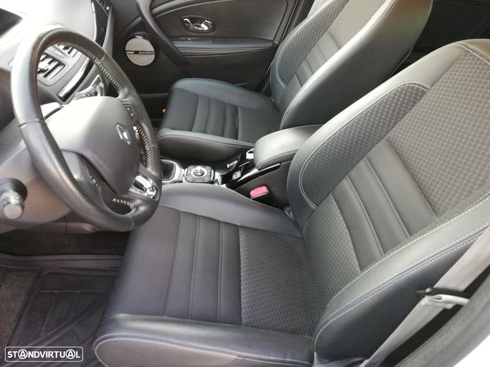 Renault Mégane 1.5 dCi Bose Edition SS - 24