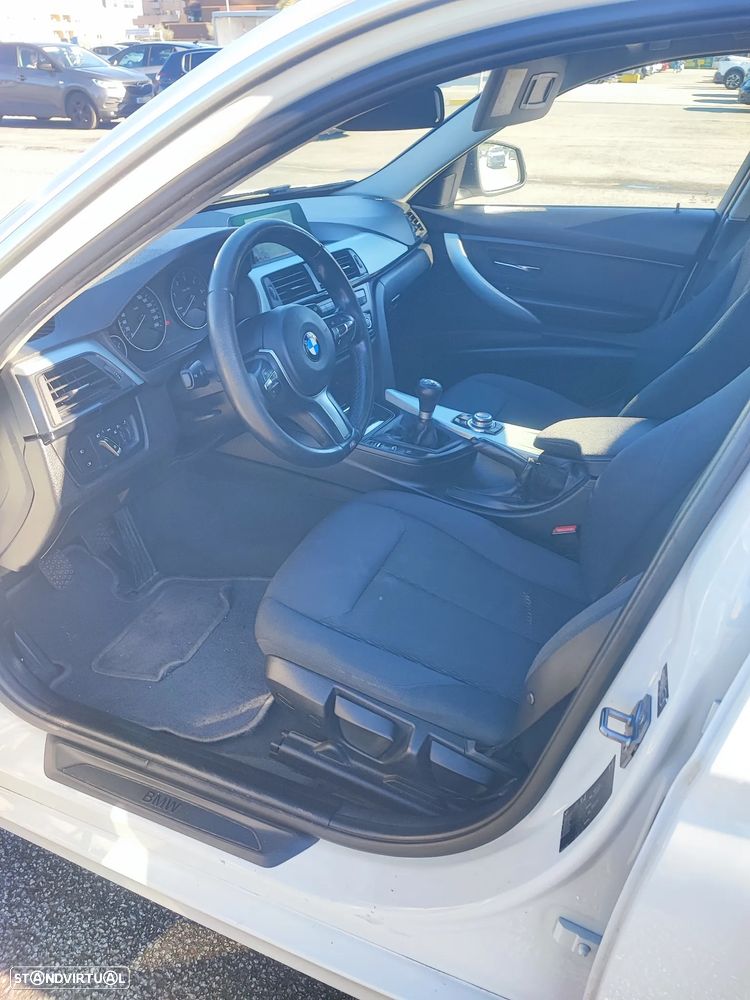 BMW 318 Gran Turismo d Luxury Line - 7