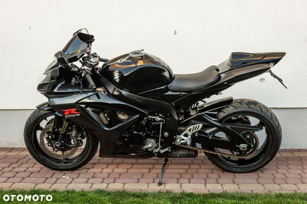 Suzuki GSX-R - 10