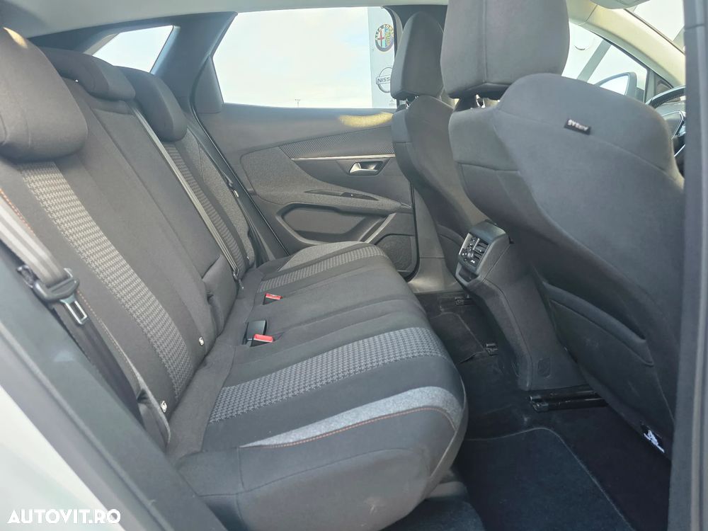 Peugeot 3008 1.5 BlueHDI 130 S&S BVM6 Active Pack - 11