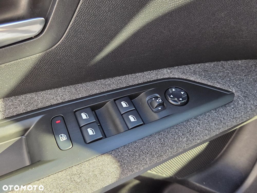 Peugeot 3008 BlueHDi 120 Stop & Start Allure - 37