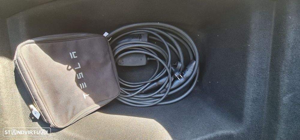 Tesla Model 3 Long-Range Dual Motor AWD - 28