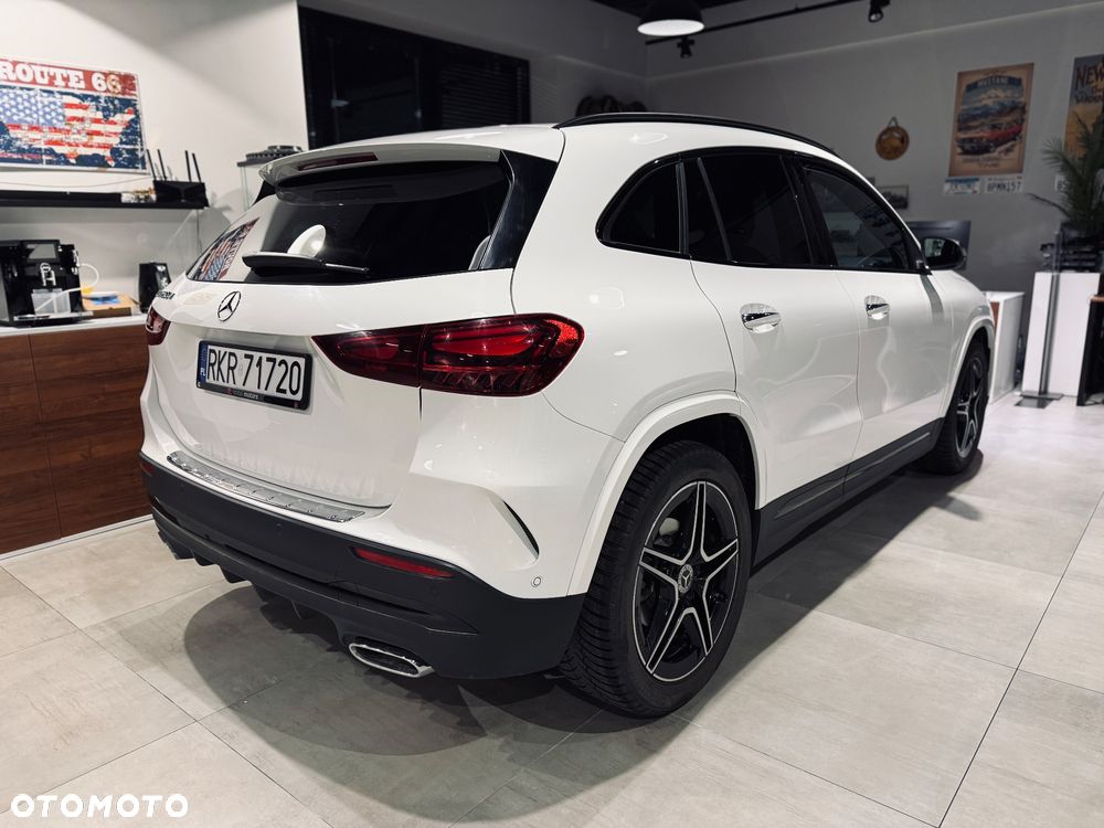 Mercedes-Benz GLA 200 d AMG Line - 8
