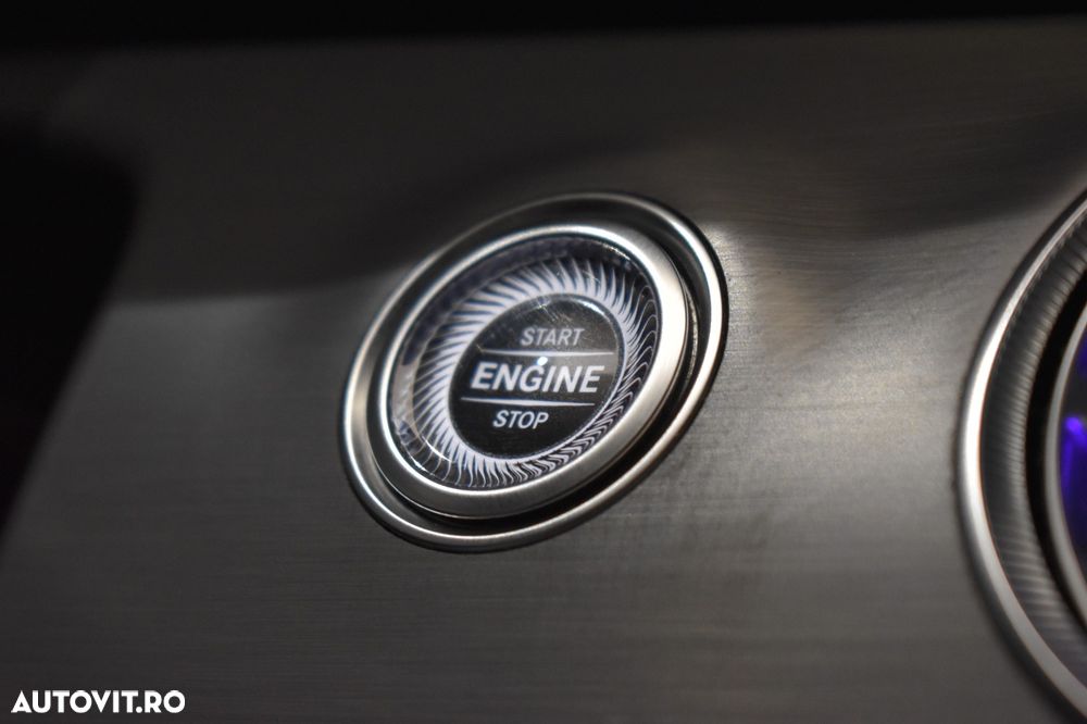 Mercedes-Benz E 200 4Matic 9G-TRONIC Night Edition - 26