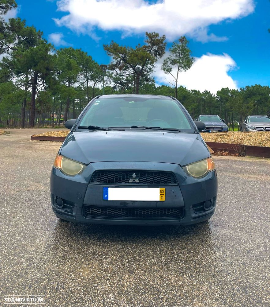 Mitsubishi Colt - 2
