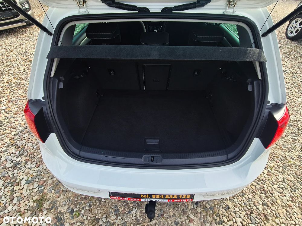 Volkswagen Golf - 36