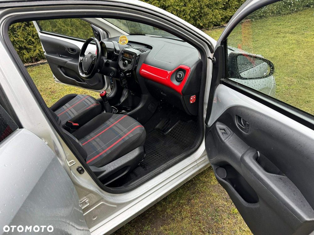 Peugeot 108 PureTech 82 Top Style - 22