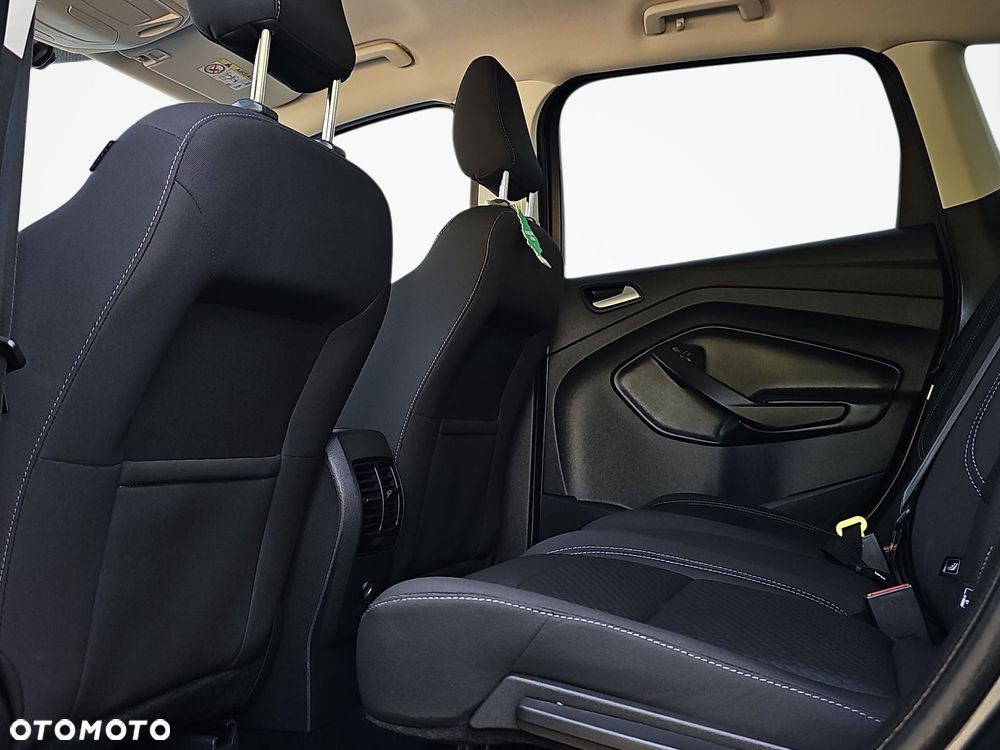 Ford Kuga 1.5 EcoBoost FWD Titanium - 23