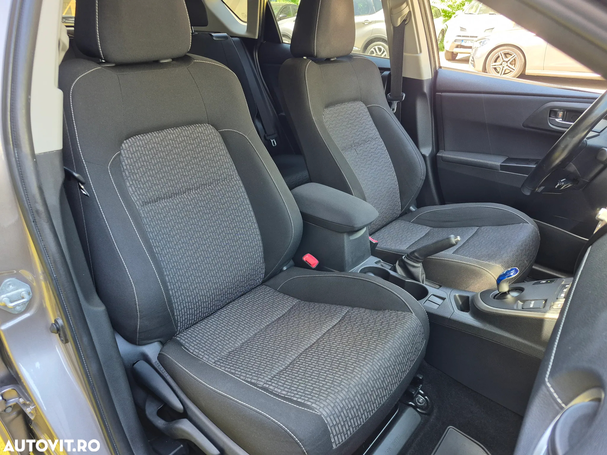 Toyota Auris 1.8 L VVT-i TS Hybrid Luna - 14