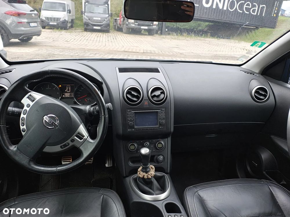Nissan Qashqai 2.0 dCi DPF tekna - 9