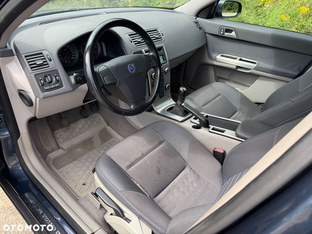 Volvo S40 2.0D - 7