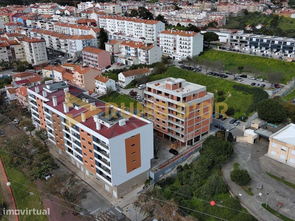 Apartamento T3 com varanda e parqueamento - Grande imagem: 5/8
