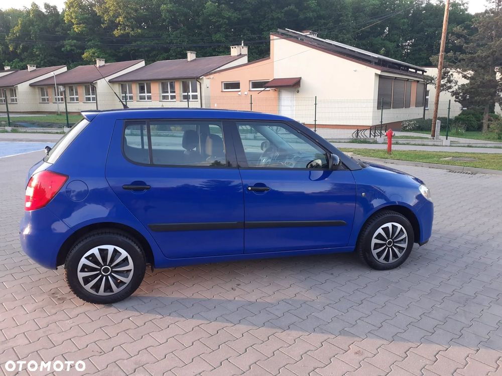 Skoda Fabia 1.2 HTP Ambiente - 5