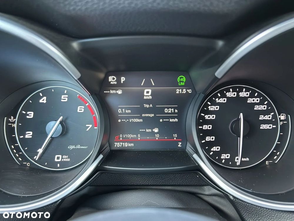 Alfa Romeo Stelvio 2.0 Turbo Sprint Q4 - 29
