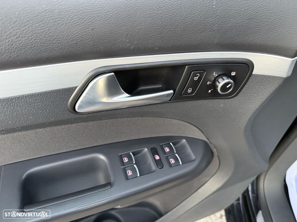 VW Touran 1.6 TDI DPF DSG Cup - 16