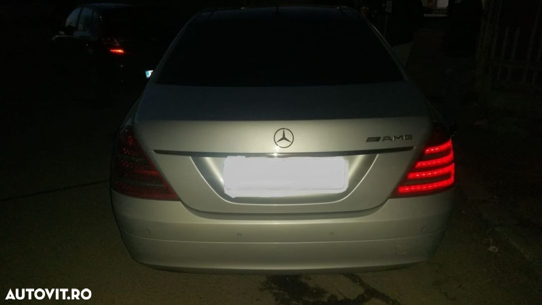 Dezmembrari  Mercedes-Benz S-CLASS (W221)  2005  > 2013 S 320 CDI Mot - 9