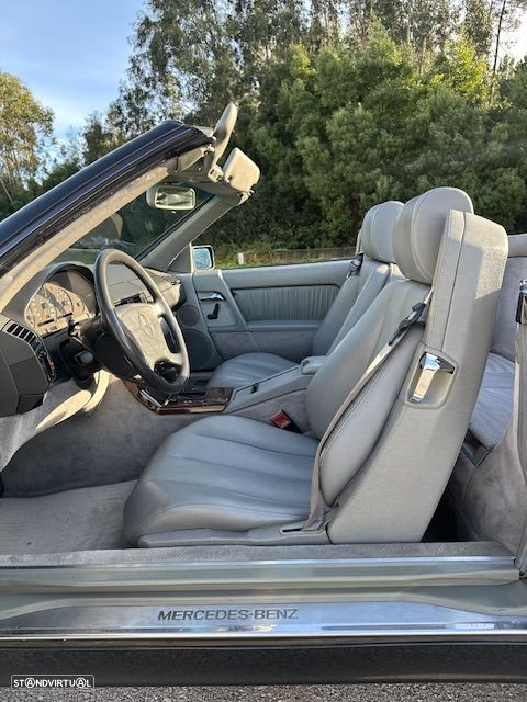 Mercedes-Benz SL 320 Standard - 3