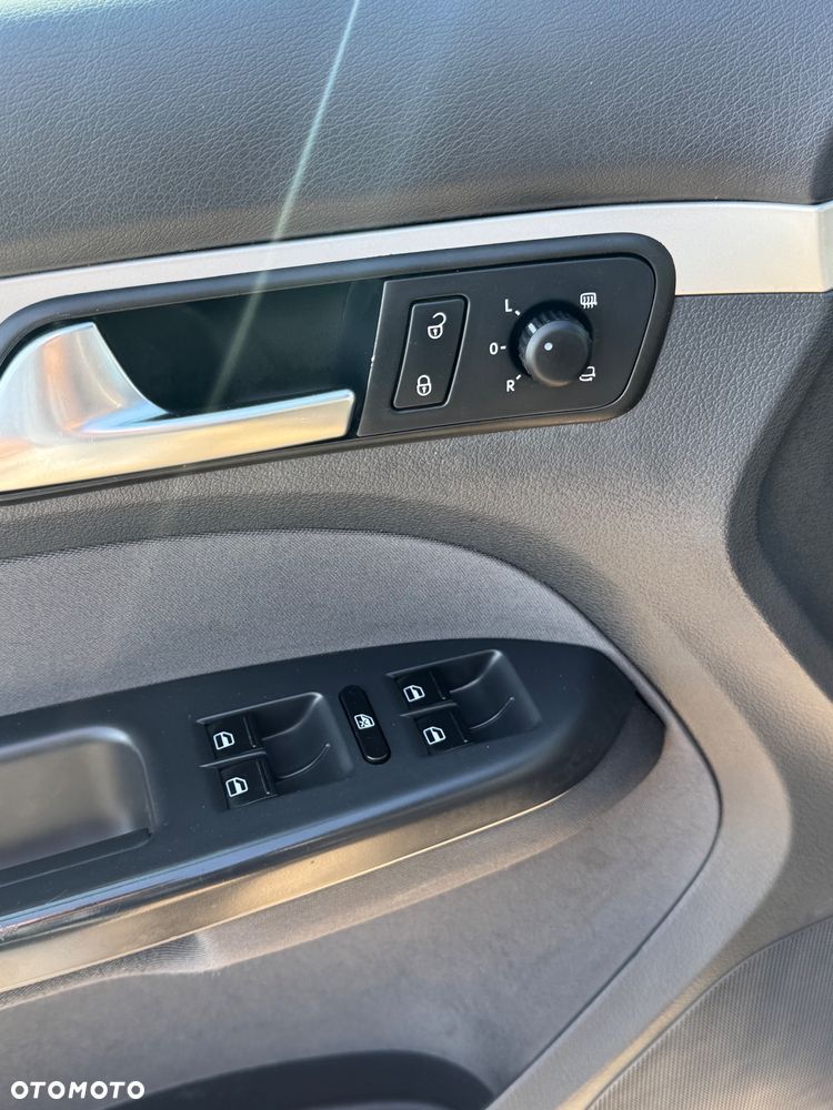 Volkswagen Touran 1.4 TSI Comfortline - 17