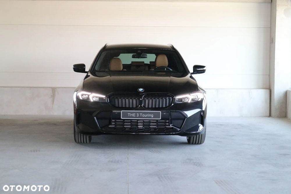 BMW Seria 3 330i xDrive - 2