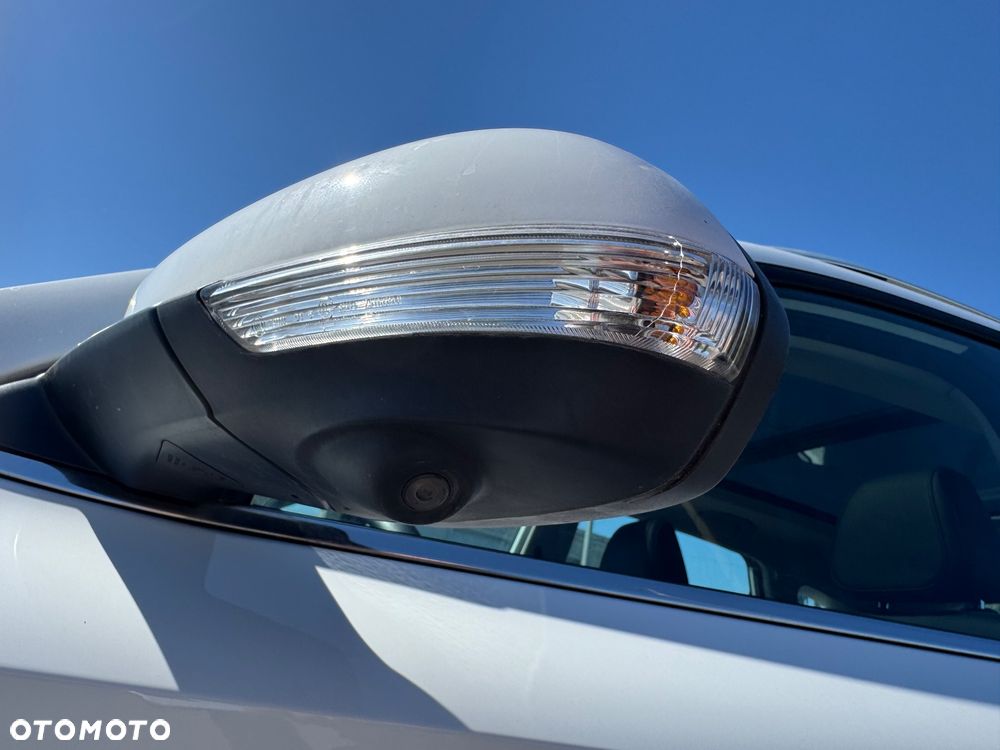 MG ZS Maximal Luxury - 13