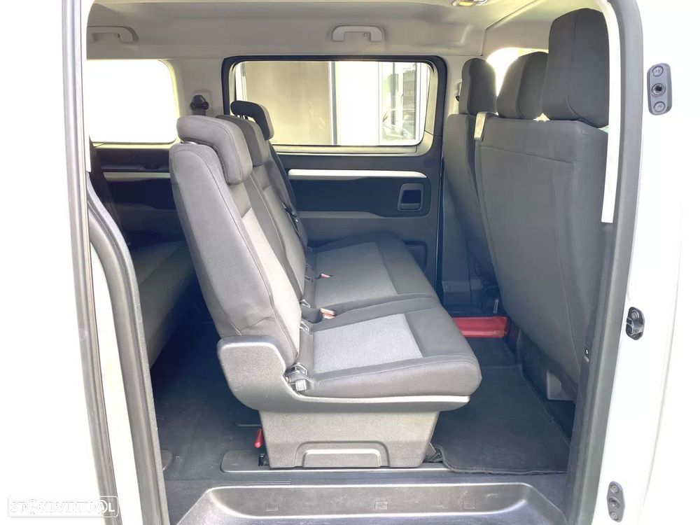 Peugeot Traveller 2.0 BlueHDi L2H1 Standard - 12