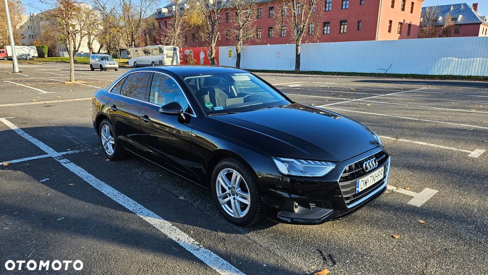 Audi A4 Limousine 35 TFSI S tronic - 1