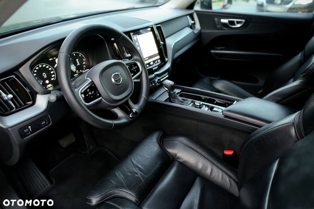 Volvo XC 60 D5 AWD Geartronic Inscription - 18