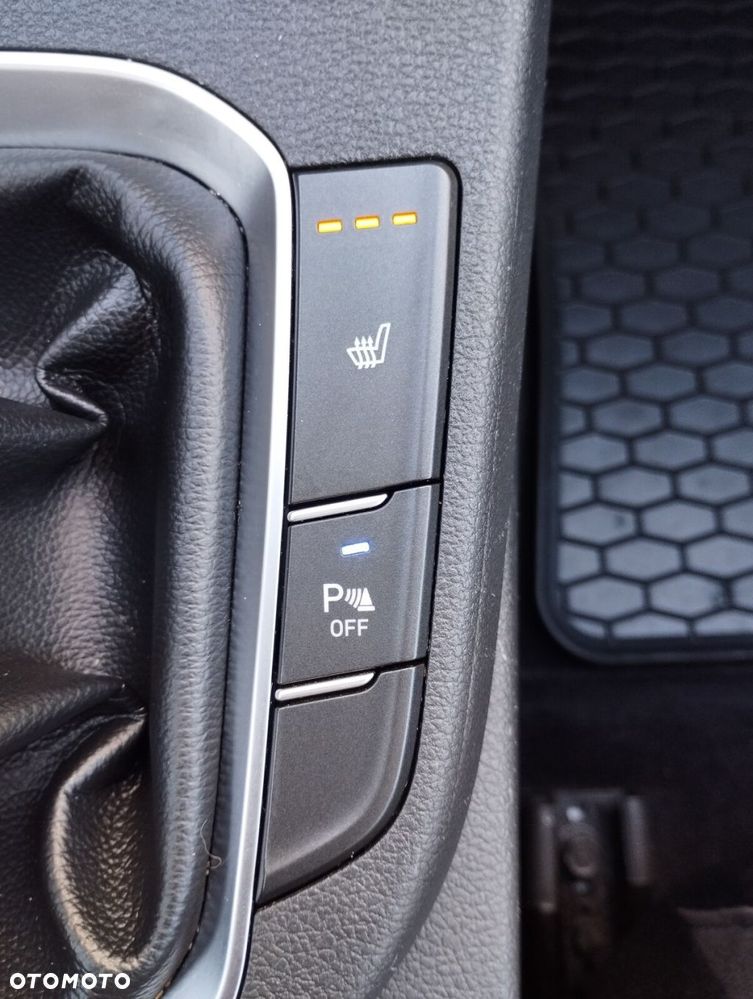 Hyundai i30 1.5 DPI Smart - 35