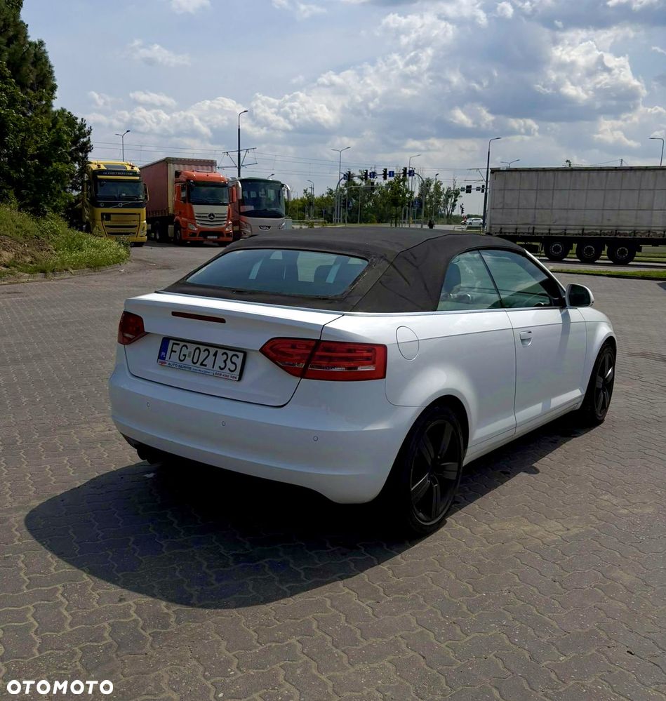 Audi A3 Cabrio 1.8 TFSI Attraction S tronic - 11