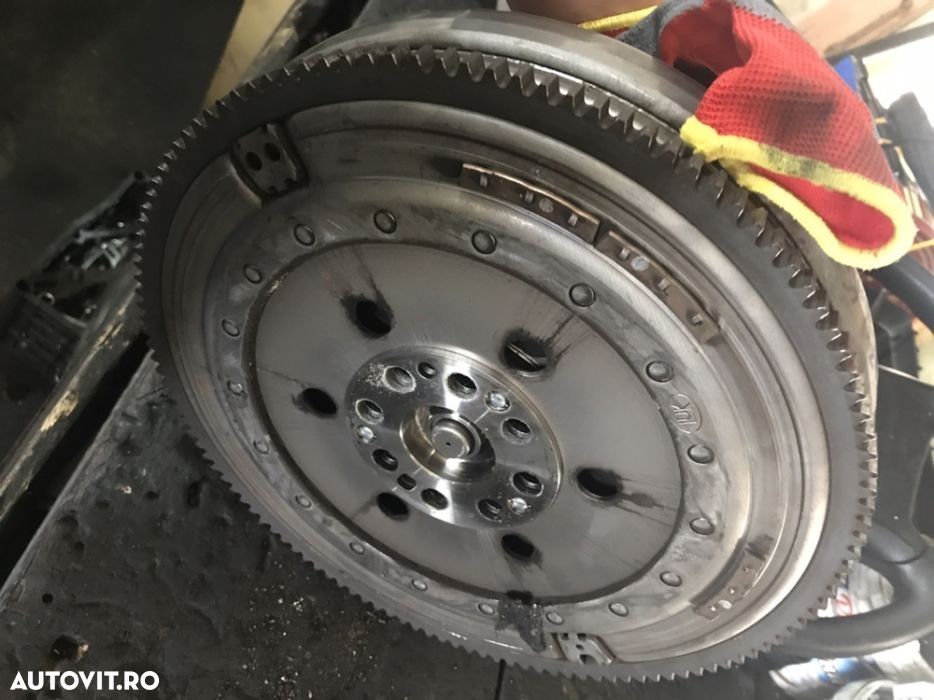 Kit ambreiaj bmw 320d din 2013 - 2