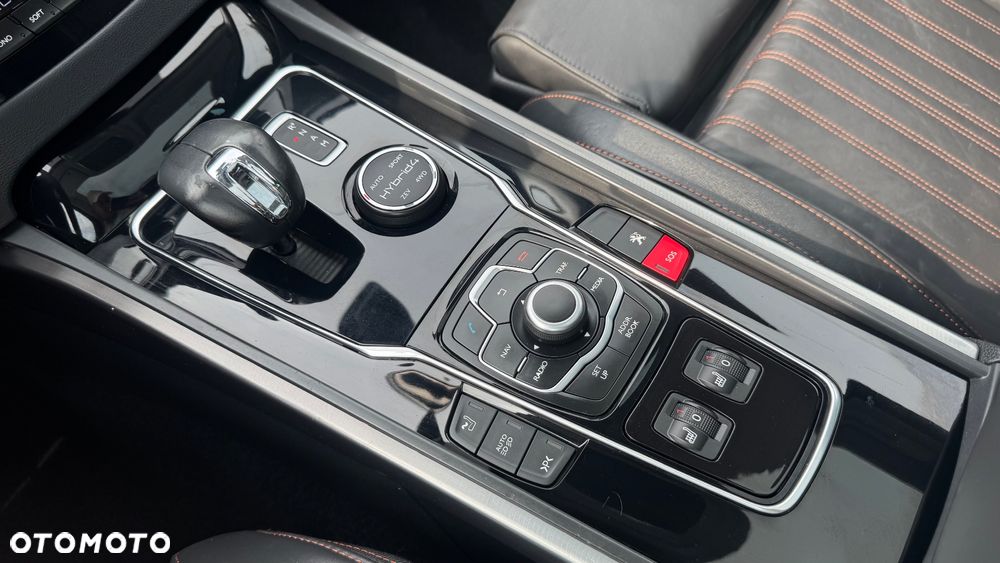 Peugeot 508 RXH Hybrid4 - 17