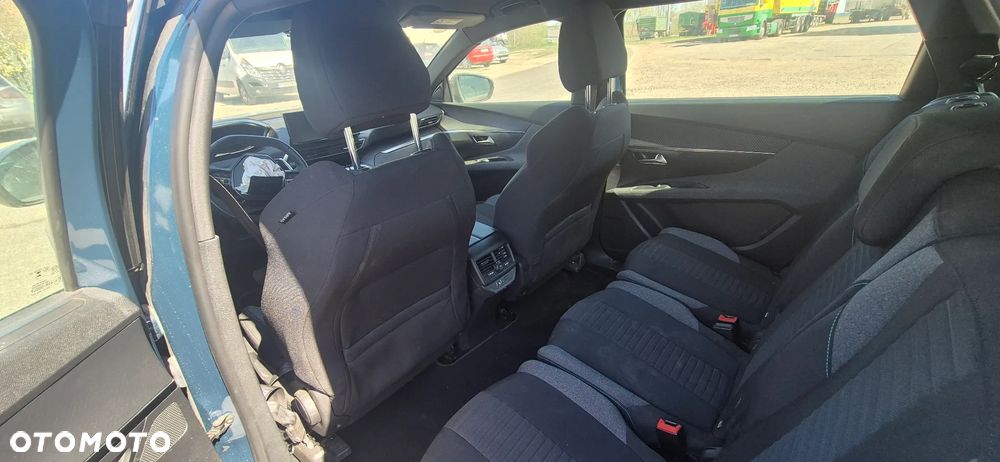 Peugeot 5008 1.5 BlueHDi Allure Pack S&S EAT8 - 26