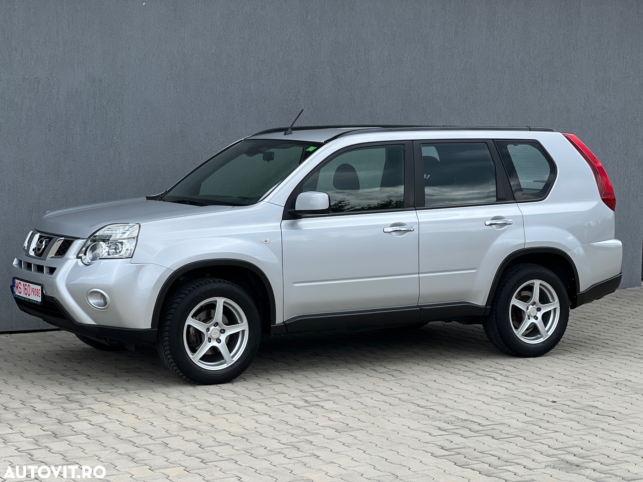 Nissan X-Trail 2.0 dCi 4x4 DPF LE - 31