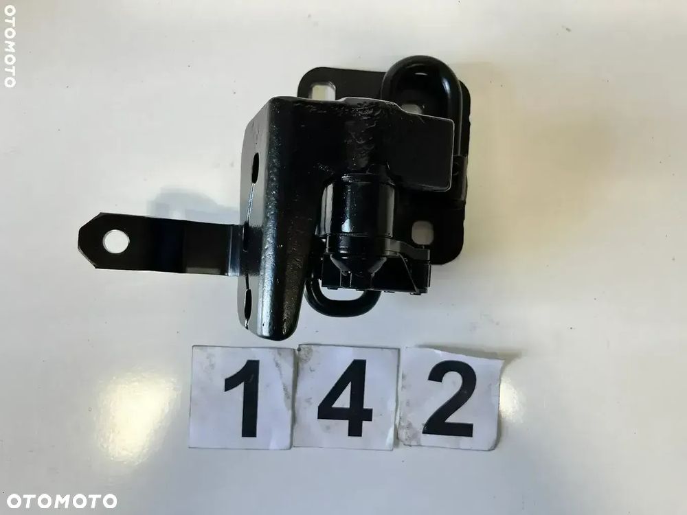 Zawias drzwi dolny prawy Mercedes Axor Actros  A0007230541 - 1