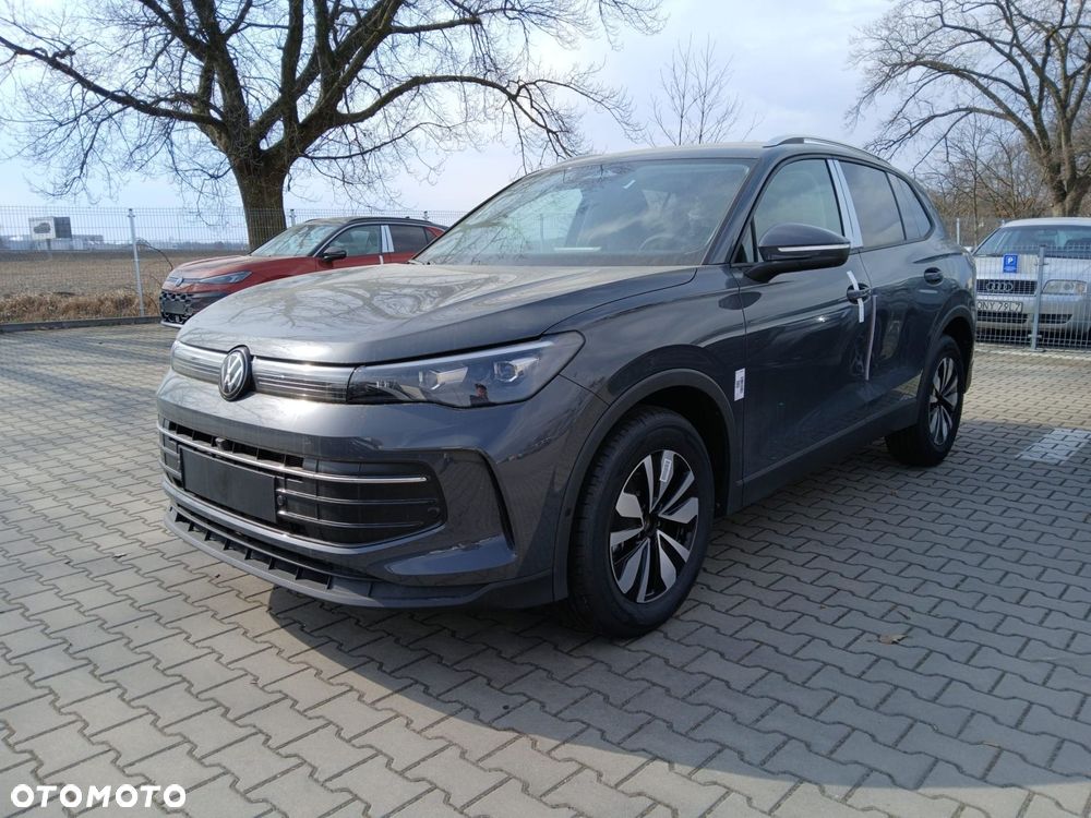 Volkswagen Tiguan - 2