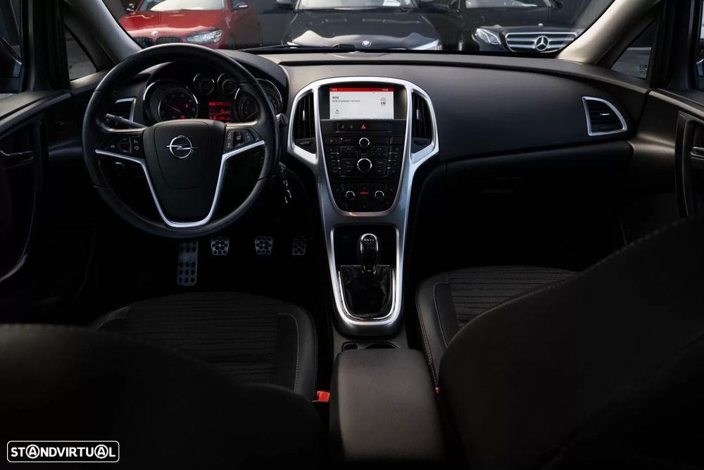 Opel Astra Sports Tourer 1.6 CDTi Executive S/S - 17