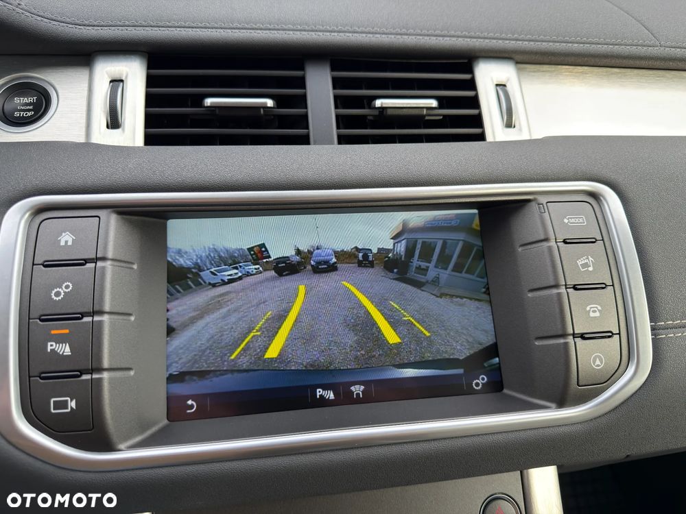 Land Rover Range Rover Evoque - 32