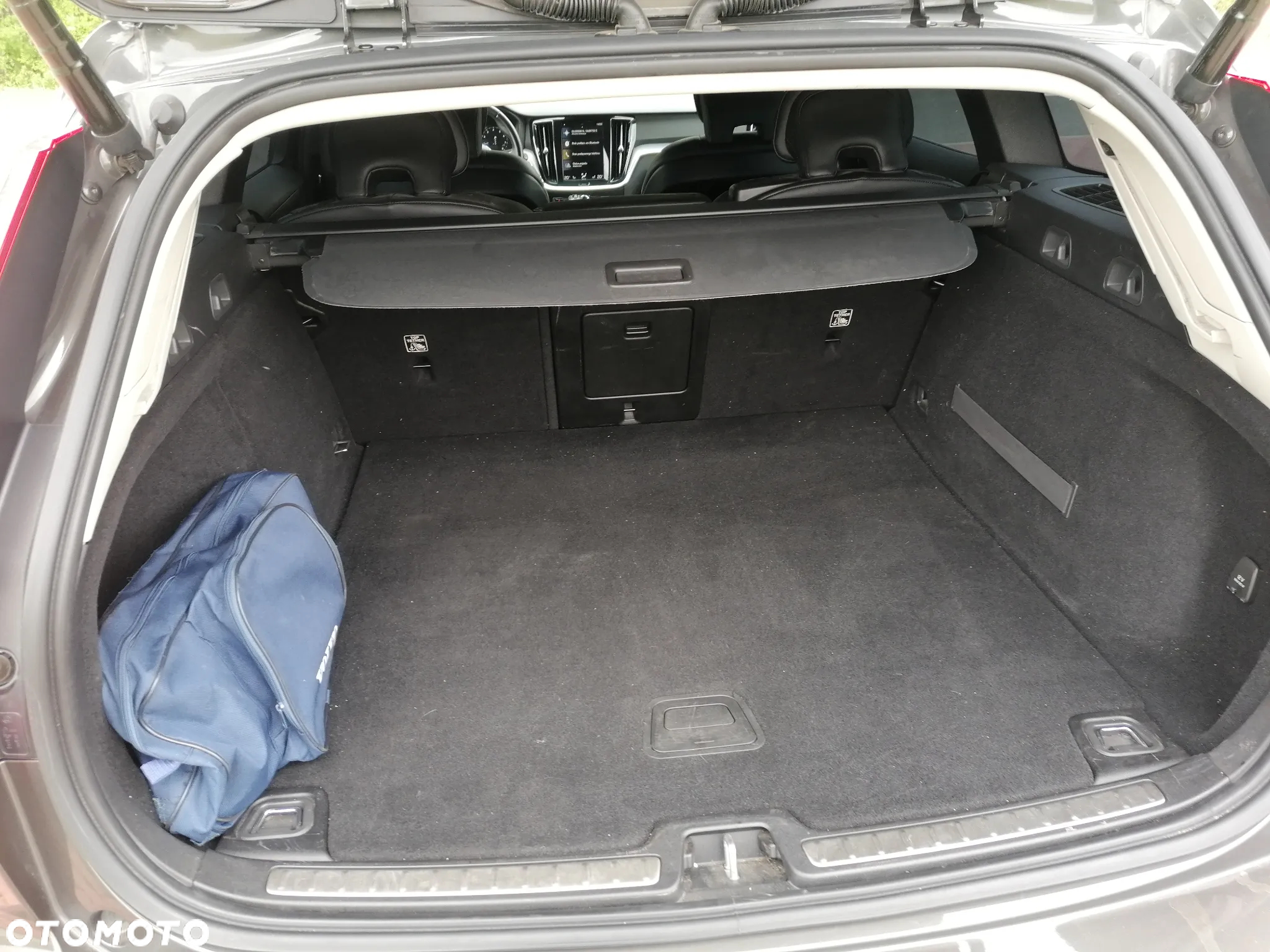 Volvo V60 T4 Momentum - 36