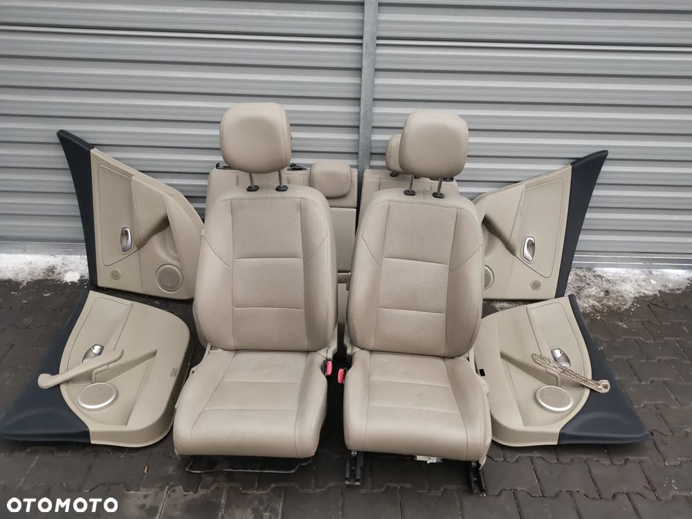 Fotele Boczki Kanapa Skóra Renault Megane III HB - 2