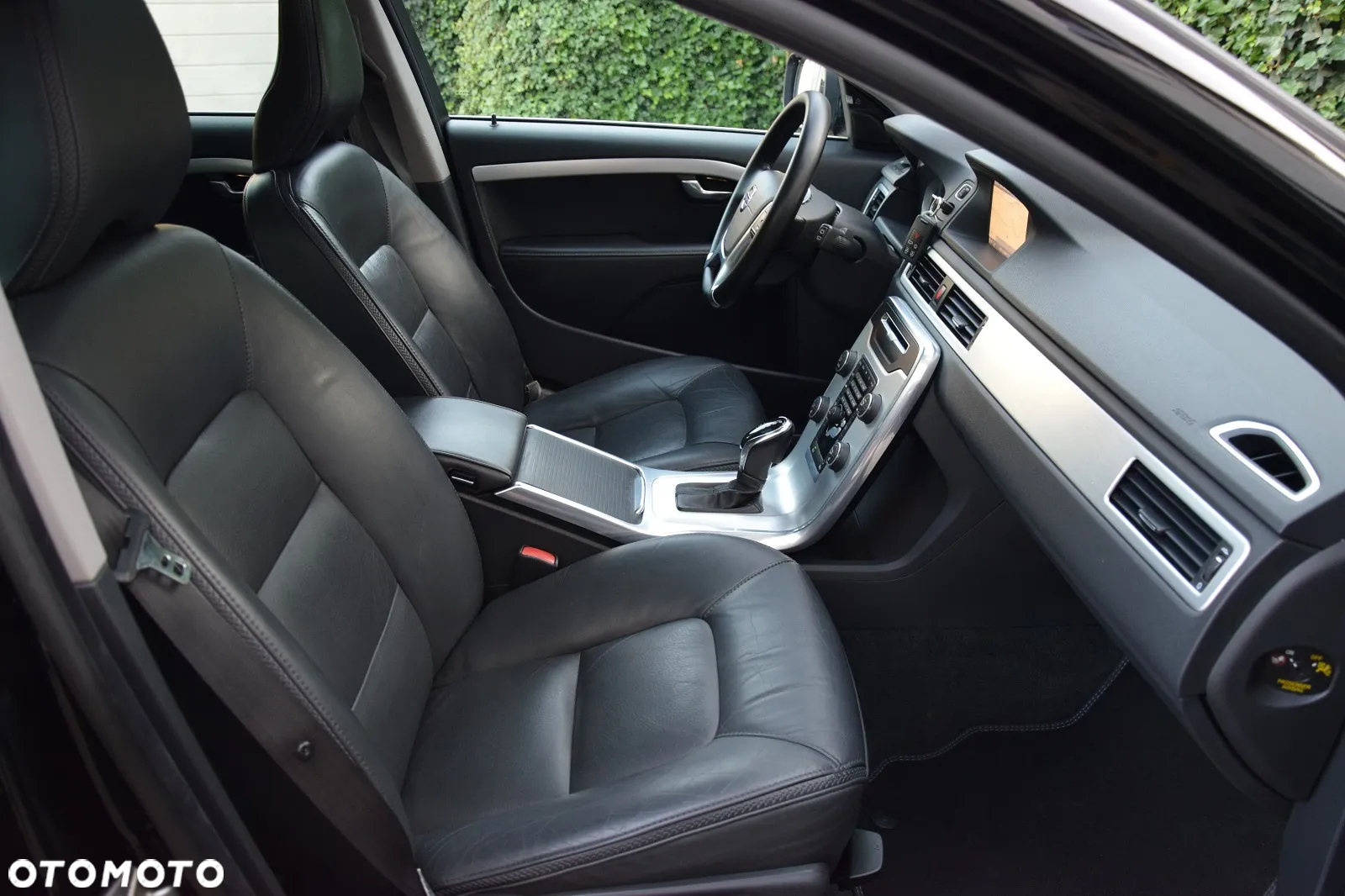 Volvo XC 70 - 22