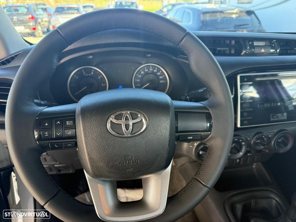 Toyota Hilux - 14